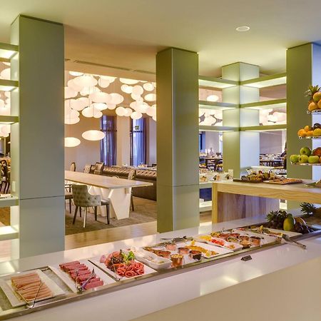 Protea Hotel Fire & Ice! By Marriott Pretoria Menlyn Eksteriør billede