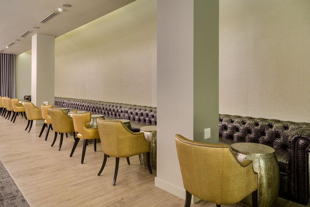 Protea Hotel Fire & Ice! By Marriott Pretoria Menlyn Eksteriør billede