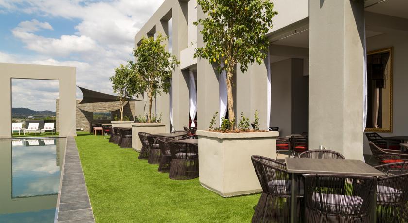 Protea Hotel Fire & Ice! By Marriott Pretoria Menlyn Eksteriør billede