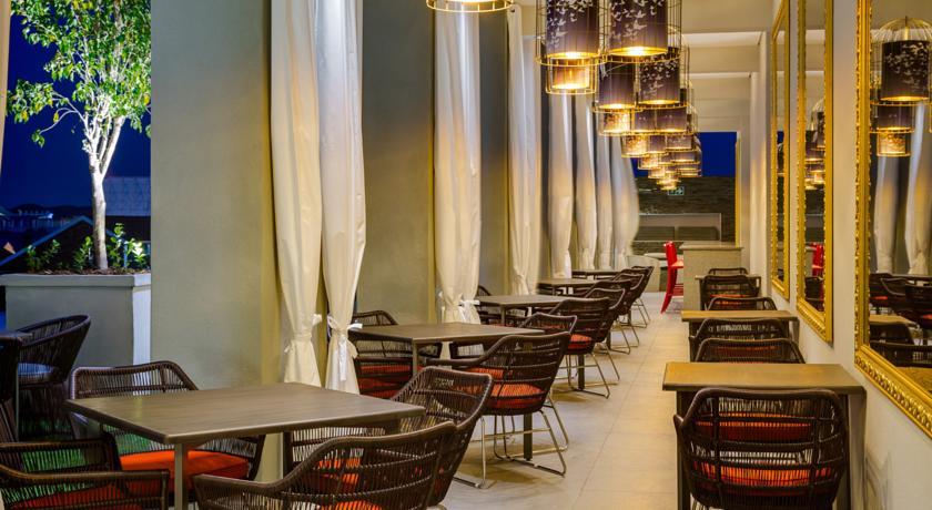 Protea Hotel Fire & Ice! By Marriott Pretoria Menlyn Eksteriør billede