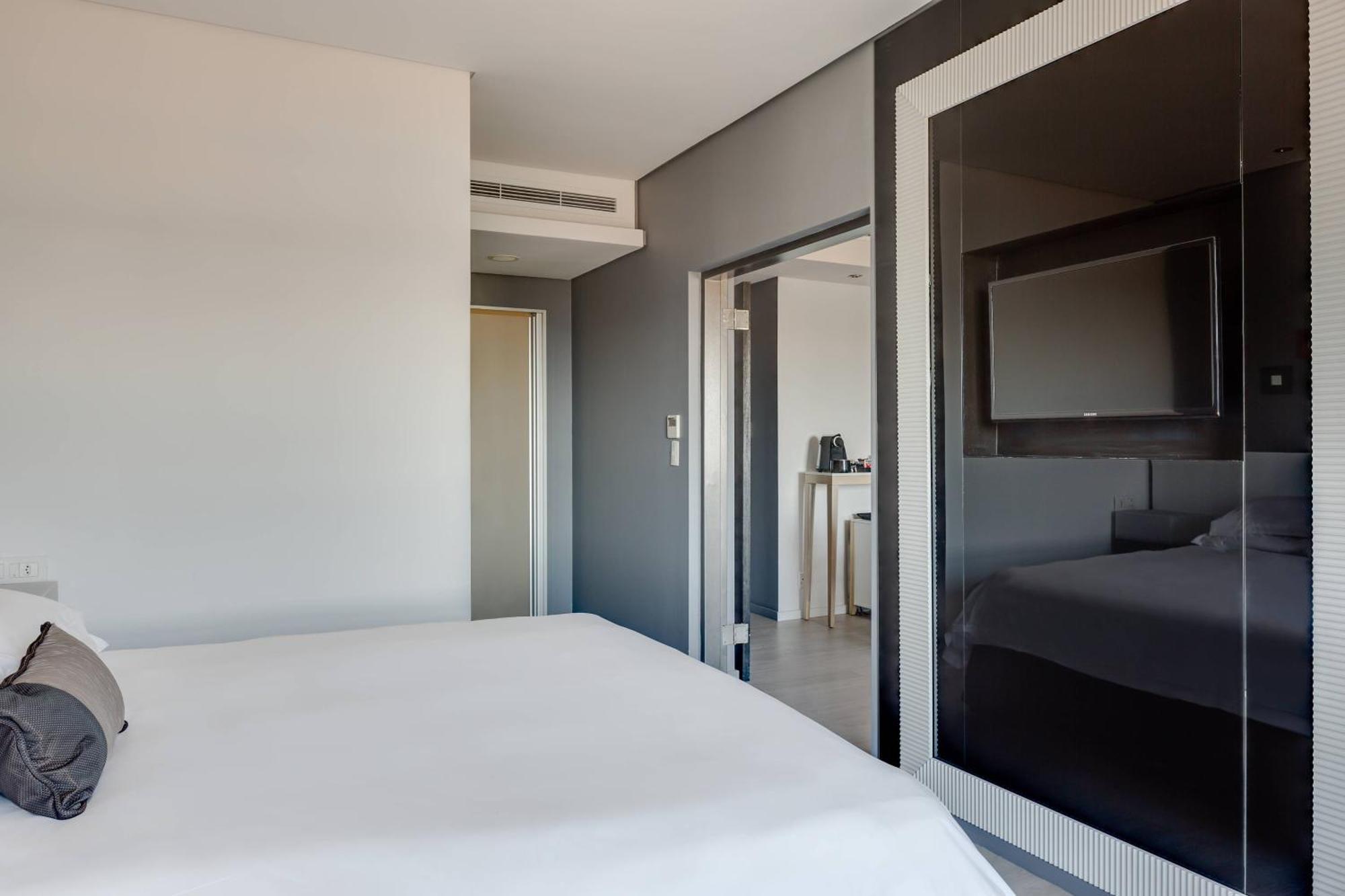 Protea Hotel Fire & Ice! By Marriott Pretoria Menlyn Eksteriør billede