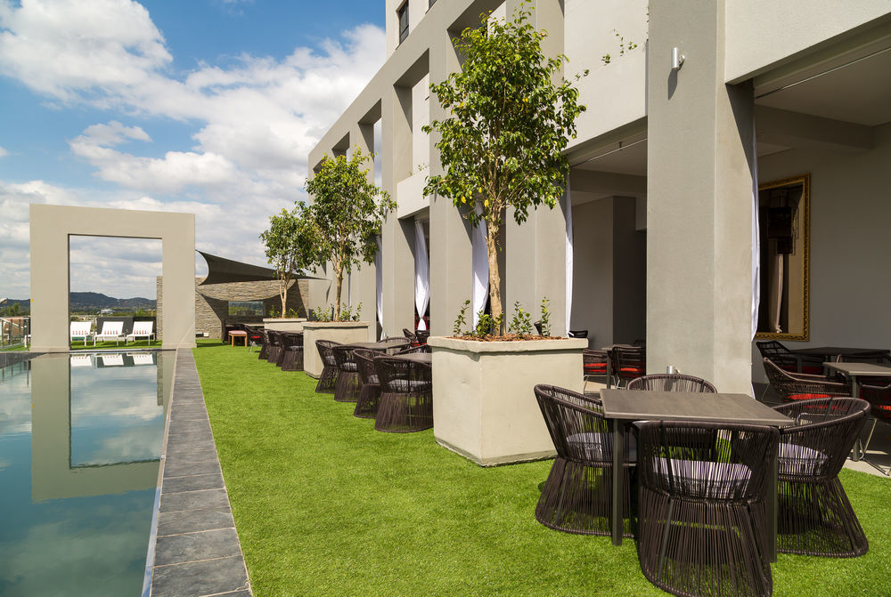 Protea Hotel Fire & Ice! By Marriott Pretoria Menlyn Eksteriør billede